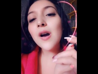 View Curvy Babe smoking fetish