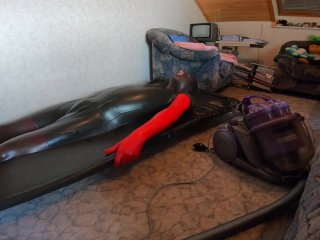 View How difficult to get in the vacbed with hands without help